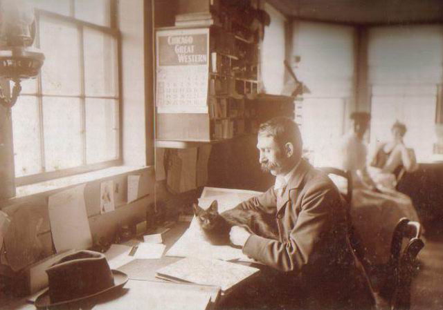 Constantine Depot Interior From Angela (newer photo)